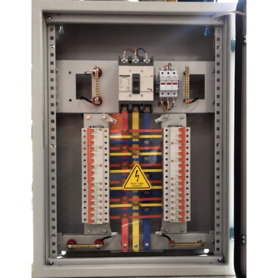 Sản xuất tủ điều khiển MCC tiêu chuẩn chất lượng IEC